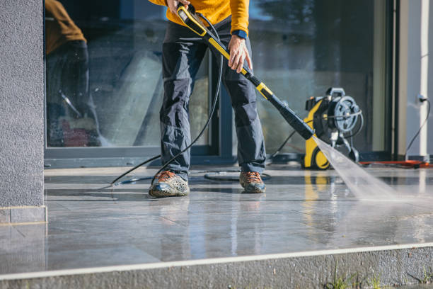 Best Sidewalk Pressure Washing  in Suitland, MD